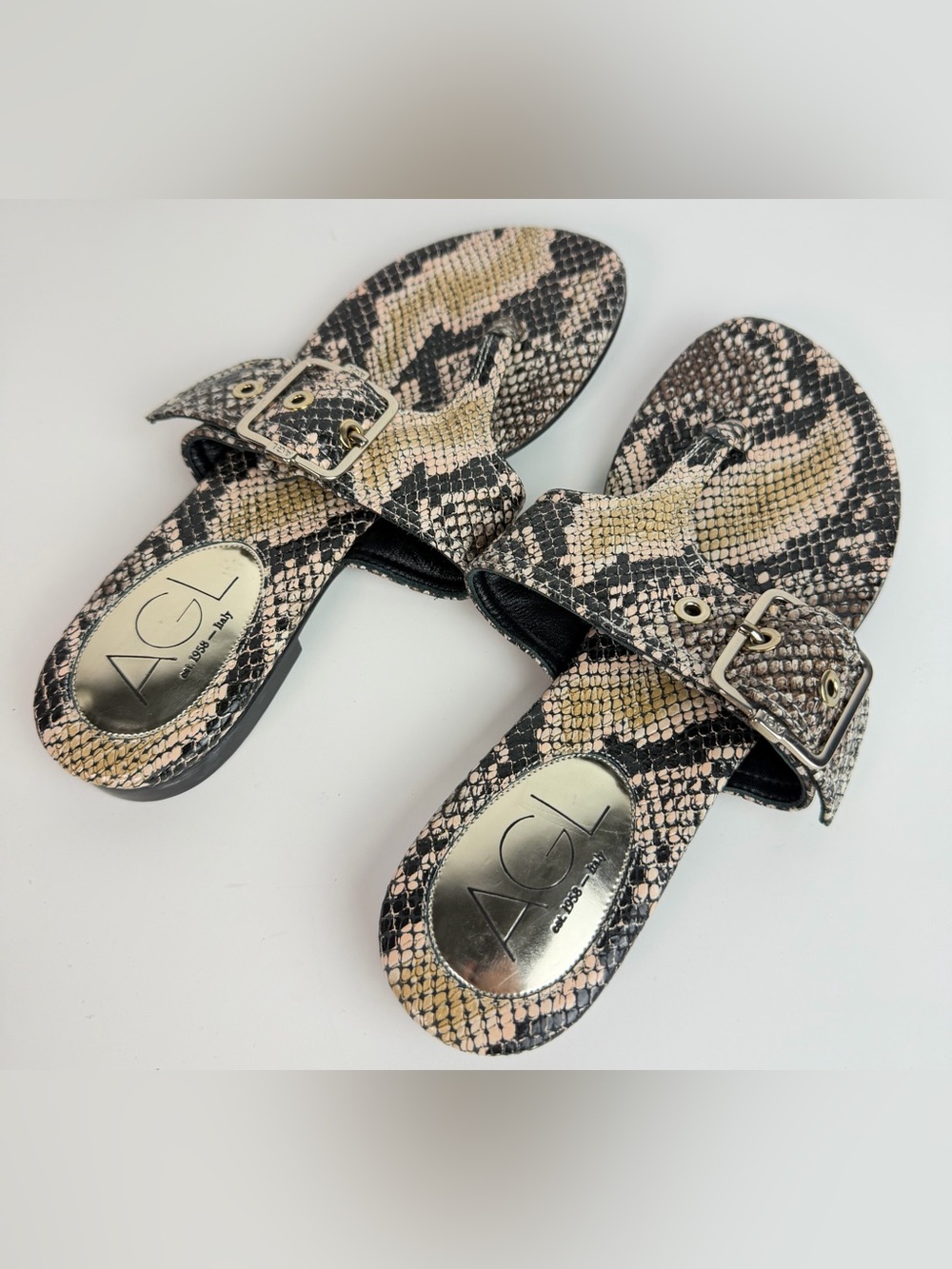 Attilio Giusti Leombruni AGL EU 36 / US 6 Leather Python Snakeskin Buckle Thong